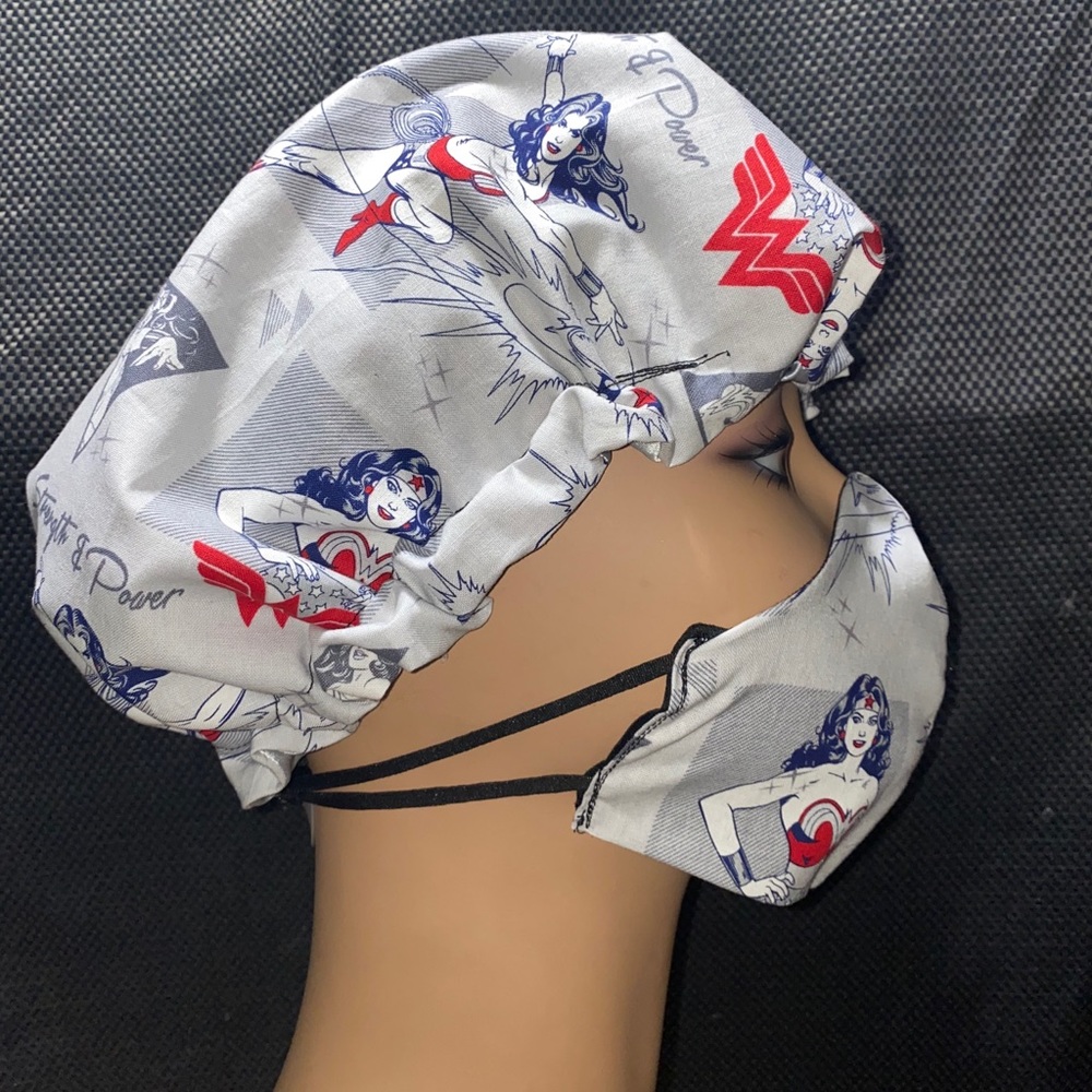 Wonder Woman mask and bonnet set
